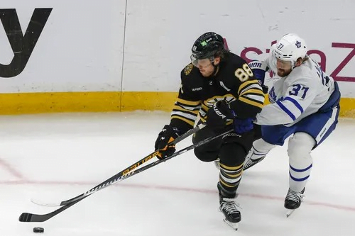 Recap: Bruins Fall Short in Game 6 Against Maple Leafs